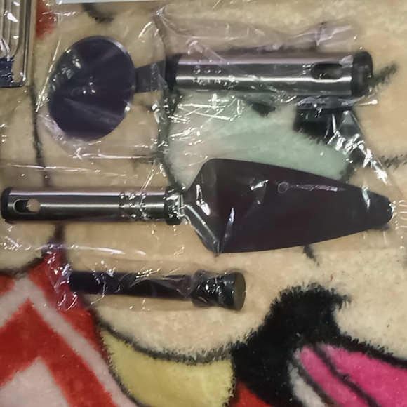 NWOT 7pc kitchen tools - Picture 3 of 6